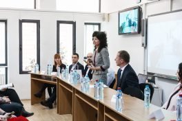 Încă două săli de curs renovate cu ajutorul companiilor la UAIC
