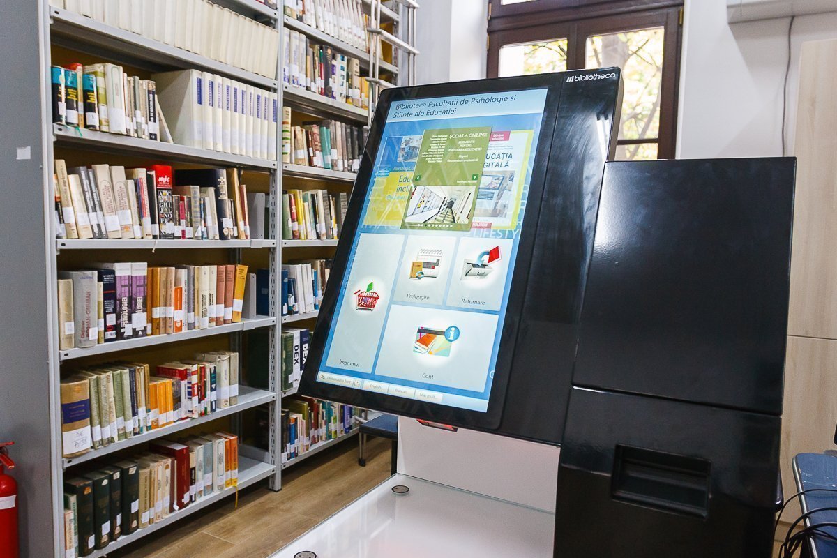 Miss adjacent gallery UAIC a finalizat modernizarea bibliotecii de la Facultatea de Psihologie și  Științe ale Educației - Universitatea „Alexandru Ioan Cuza” din Iași